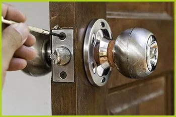 Expert Locksmith Services Hartford, CT 860-261-9299 - 17-eviction-service