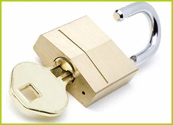 Expert Locksmith Services Hartford, CT 860-261-9299 Expert Locksmith Services Hartford, CT 860-261-9299 - 2-lock-key
